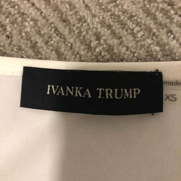 Ivanka Trump sleeveless top with gold accents XS - Picture 3 of 4
